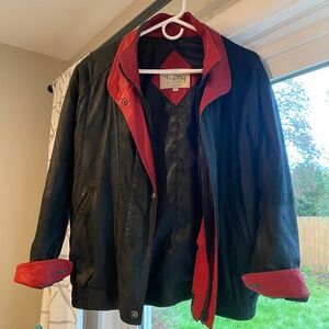 🔥 Vintage Two-Tone Leather Jacket (Red & Black)